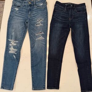 American Eagle Outfitters Light and Dark Blue Jeggings 4 Short